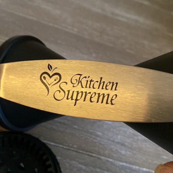 Kitchen Gadgets - Picture 10 of 11